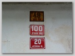 Iz novega v staro in tako naprej: Nova vas 49 > Stara vas 100 > Jezerska ul. 20